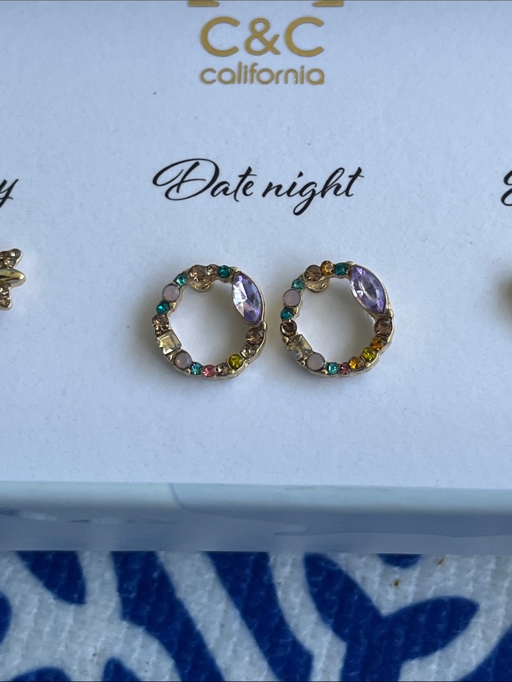 C&C California Gold Multi-Color Earring Set NIB - Picture 4 of 6